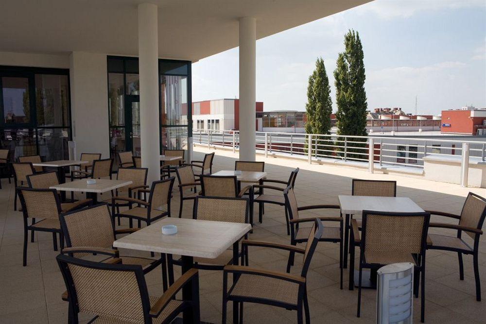 Hotel Famulus Győr Exterior foto